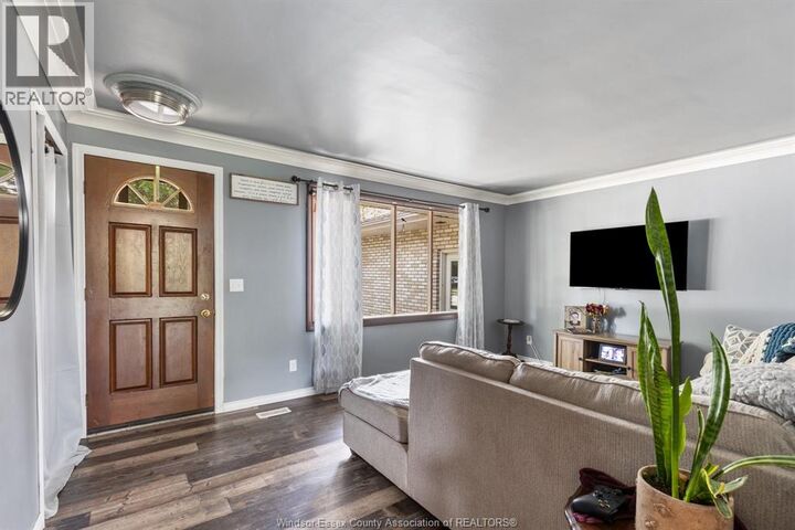Property Photo:  371 Oak Street  ON N0R 1A0 