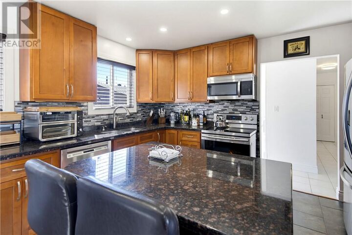 Property Photo:  104 Newton Crescent  ON P3L 1K4 