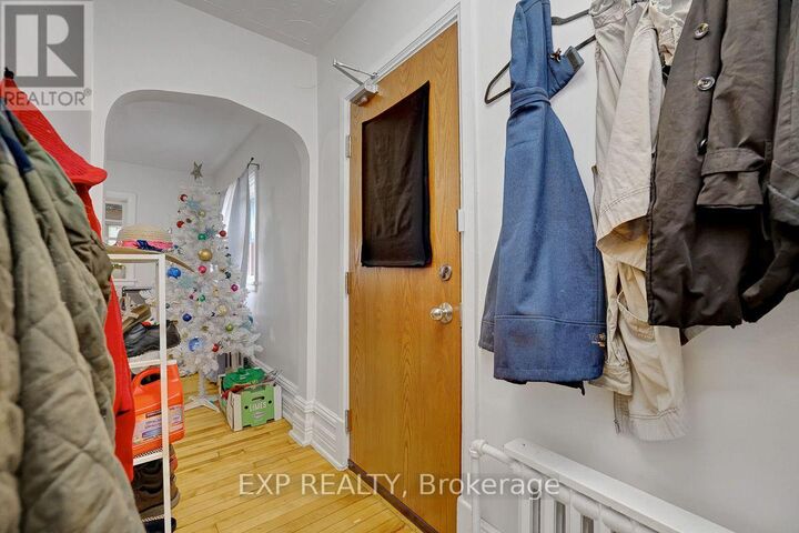 Property Photo:  108 Lebreton Street North  ON K1R 7H4 