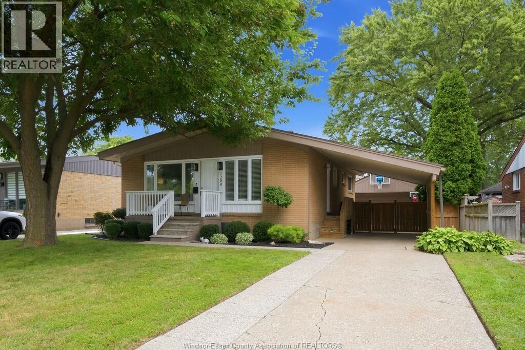 Property Photo:  1208 Belleperche  ON N8S 3C5 