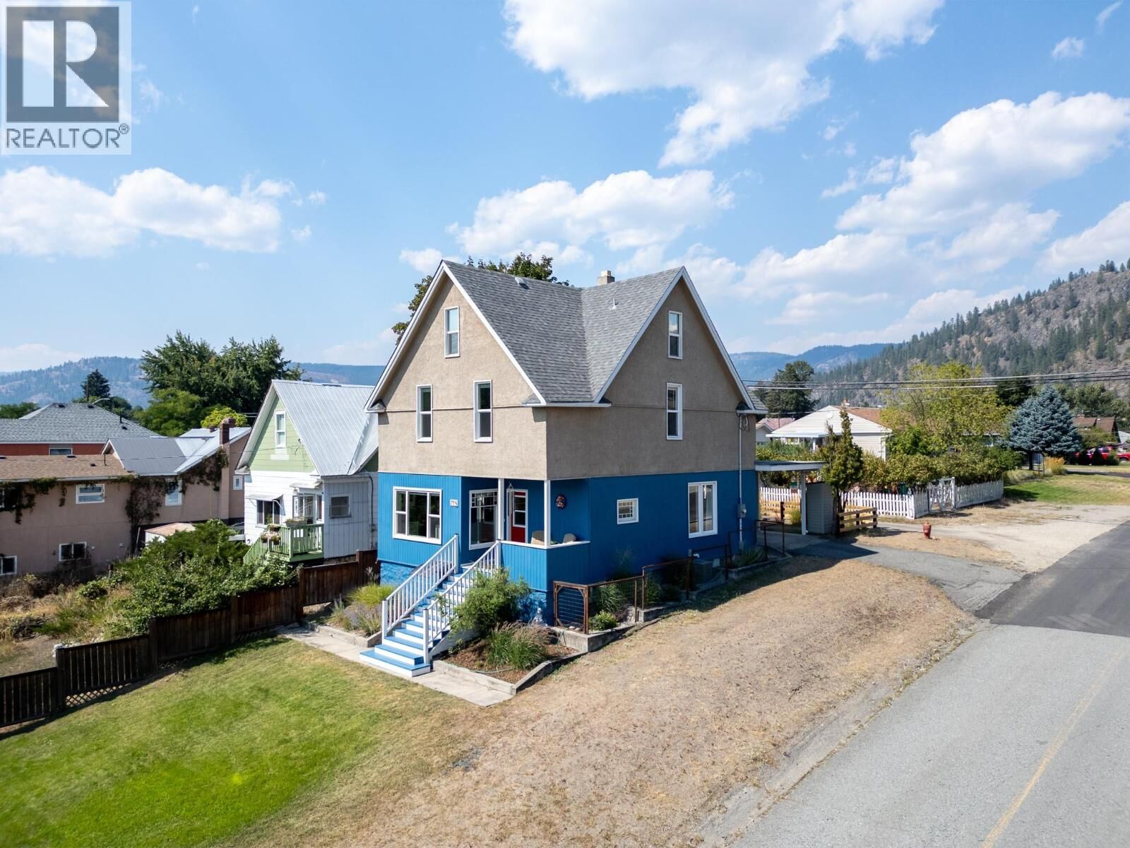 Property Photo:  715 72nd Avenue  BC V0H 1H0 