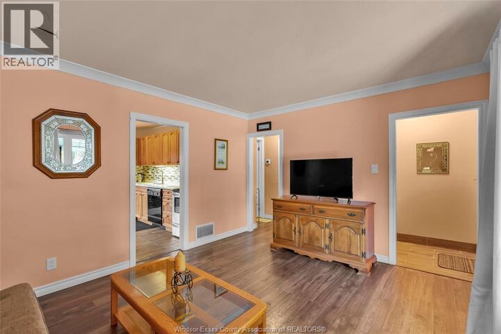 Property Photo:  1903 Ellrose Avenue  ON N8W 4V1 