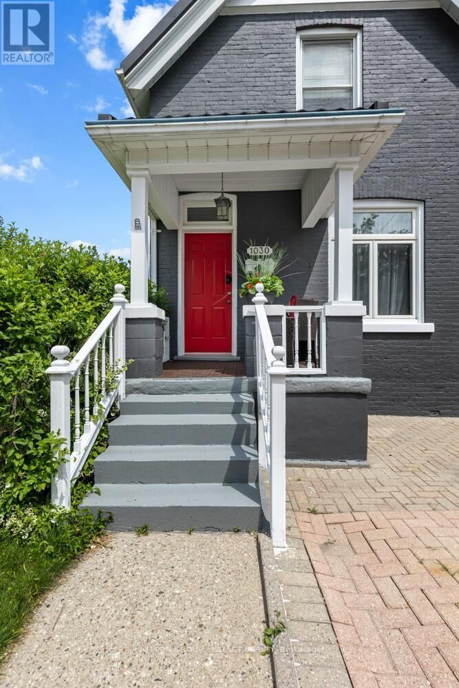 Property Photo:  1030 York Street  ON N5W 2T5 