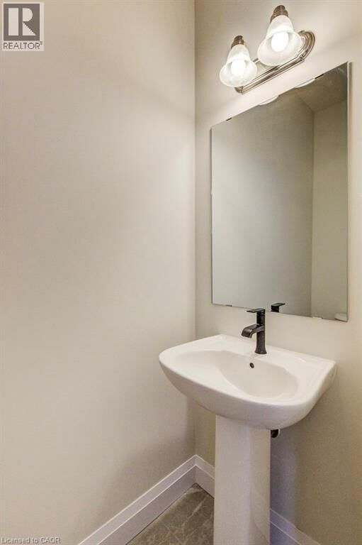 Property Photo:  231 Applewood Street  ON N0J 1S0 