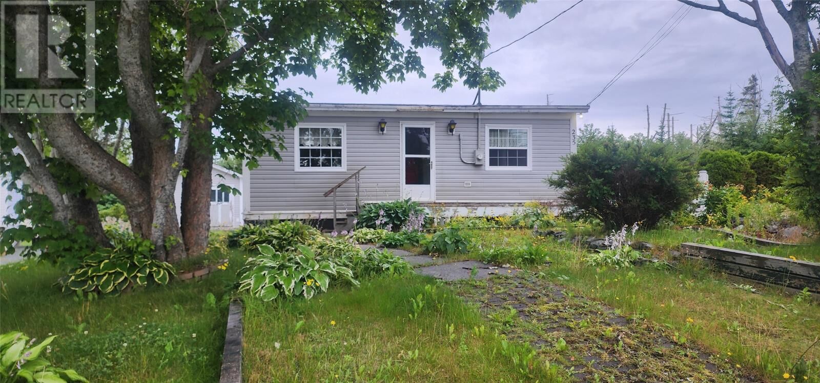 Property Photo:  235 Thorburn Road  NL A1B 4R1 