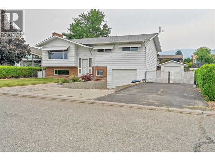 Property Photo:  137 Murray Drive  BC V2A 6W7 
