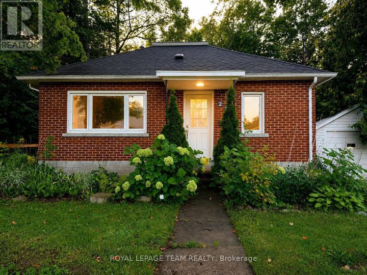 Property Photo:  218 Fraser Street  ON K8A 1X5 