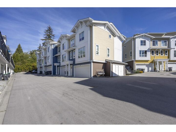 Property Photo:  16561 17A Avenue 85  BC V3Z 1J3 