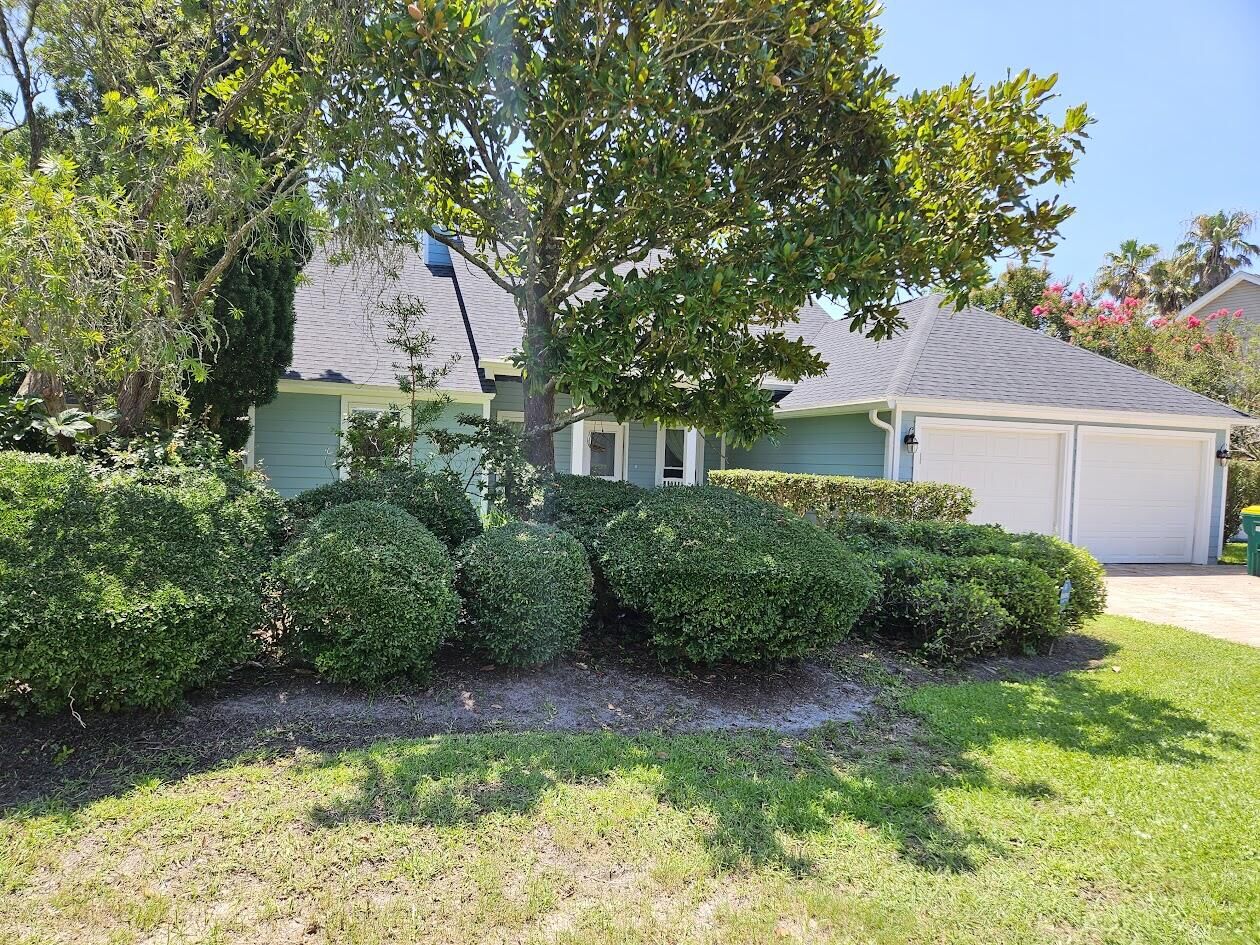 Property Photo:  1131 Bay  FL 32541 