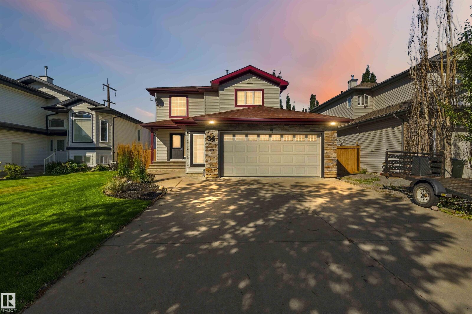 Property Photo:  34 Norris Crescent  AB T8N 7M4 