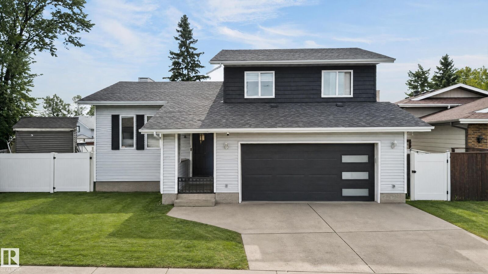 Property Photo:  17103 92 Street NW  AB T5Z 2N1 