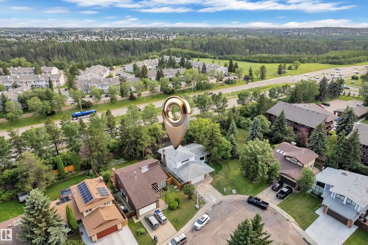 Property Photo:  11615 24 Avenue NW  AB T6J 3R6 
