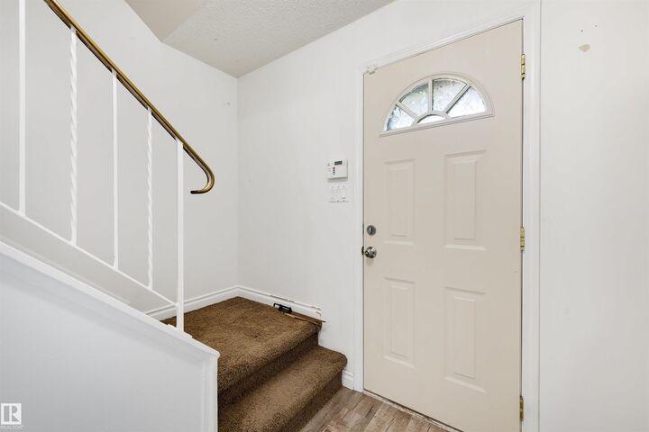 Property Photo:  303 Primrose Gardens Gardens NW  AB T5T 0R1 