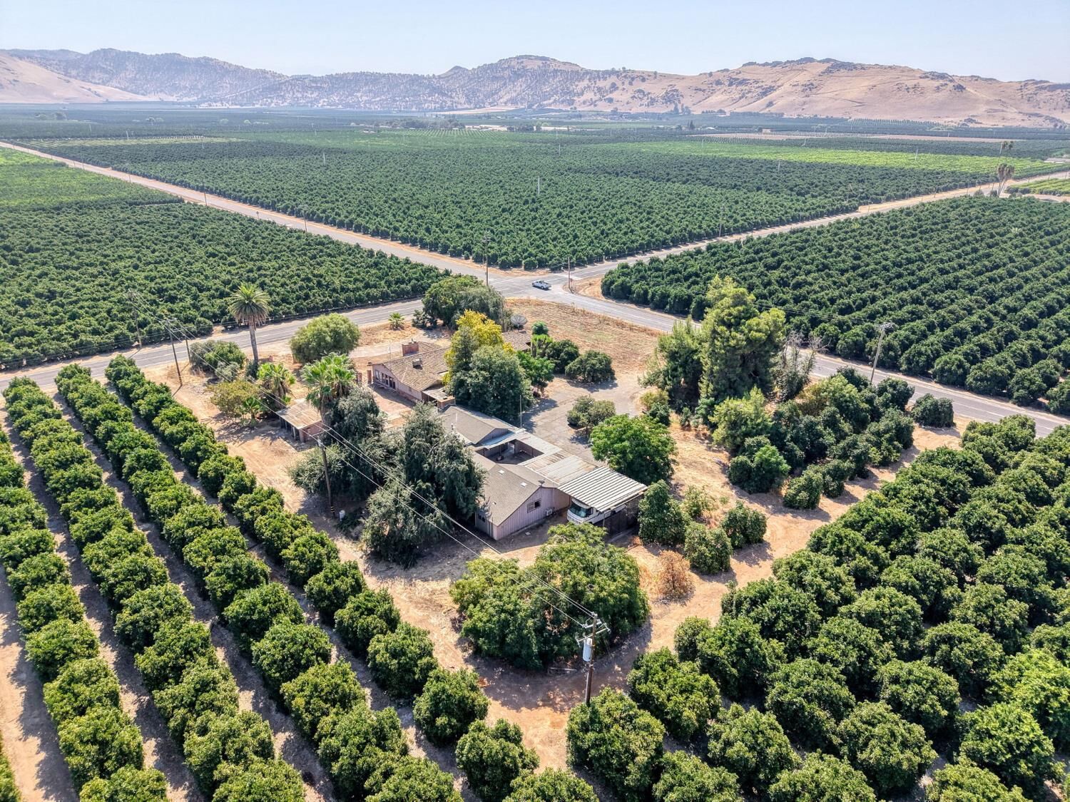Property Photo:  45625 Road 128  CA 93646 