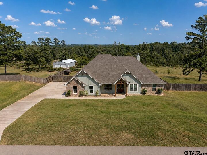 Property Photo:  18347 Timber Oaks Drive  TX 75771 