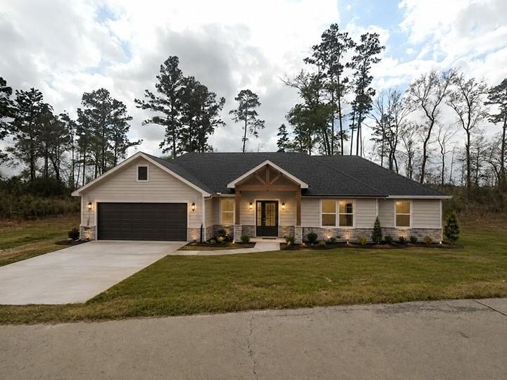 Property Photo: 4116 Rd 5876 TX 77327