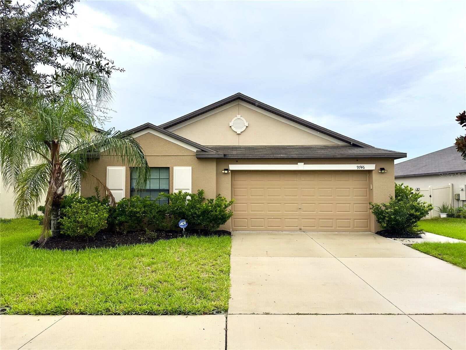 Property Photo:  9746 Sage Creek Drive  FL 33573 