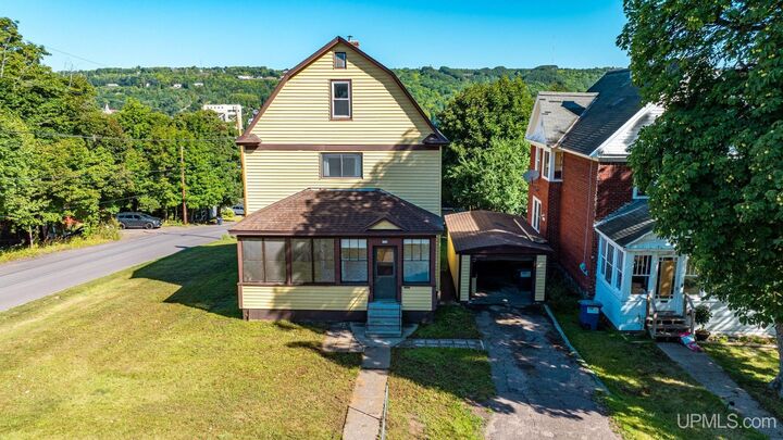 Property Photo: 200 E Douglass Avenue MI 49931