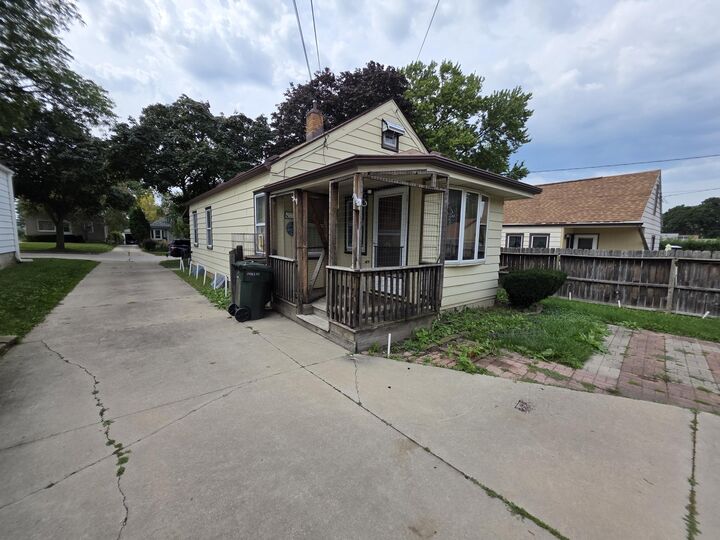 Property Photo:  1958 S 97th St  WI 53227 