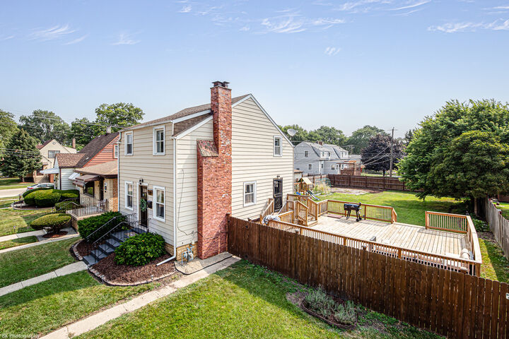 Property Photo: 9619 S Albany Avenue IL 60805