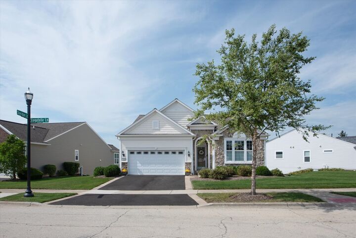Property Photo:  3270 Bagatelle Lane  IL 60060 