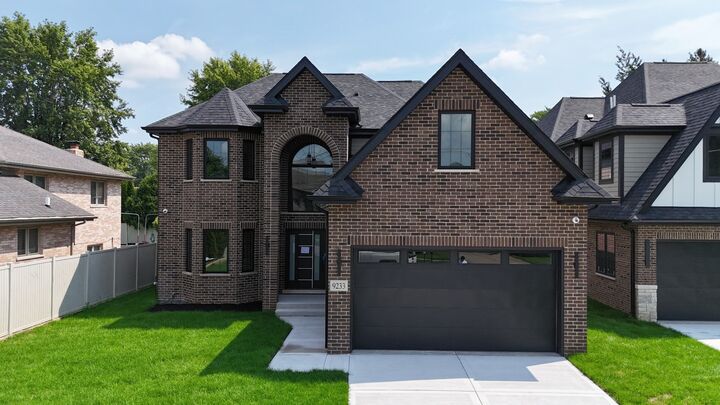 Property Photo:  9235 Crescent Court  IL 60453 