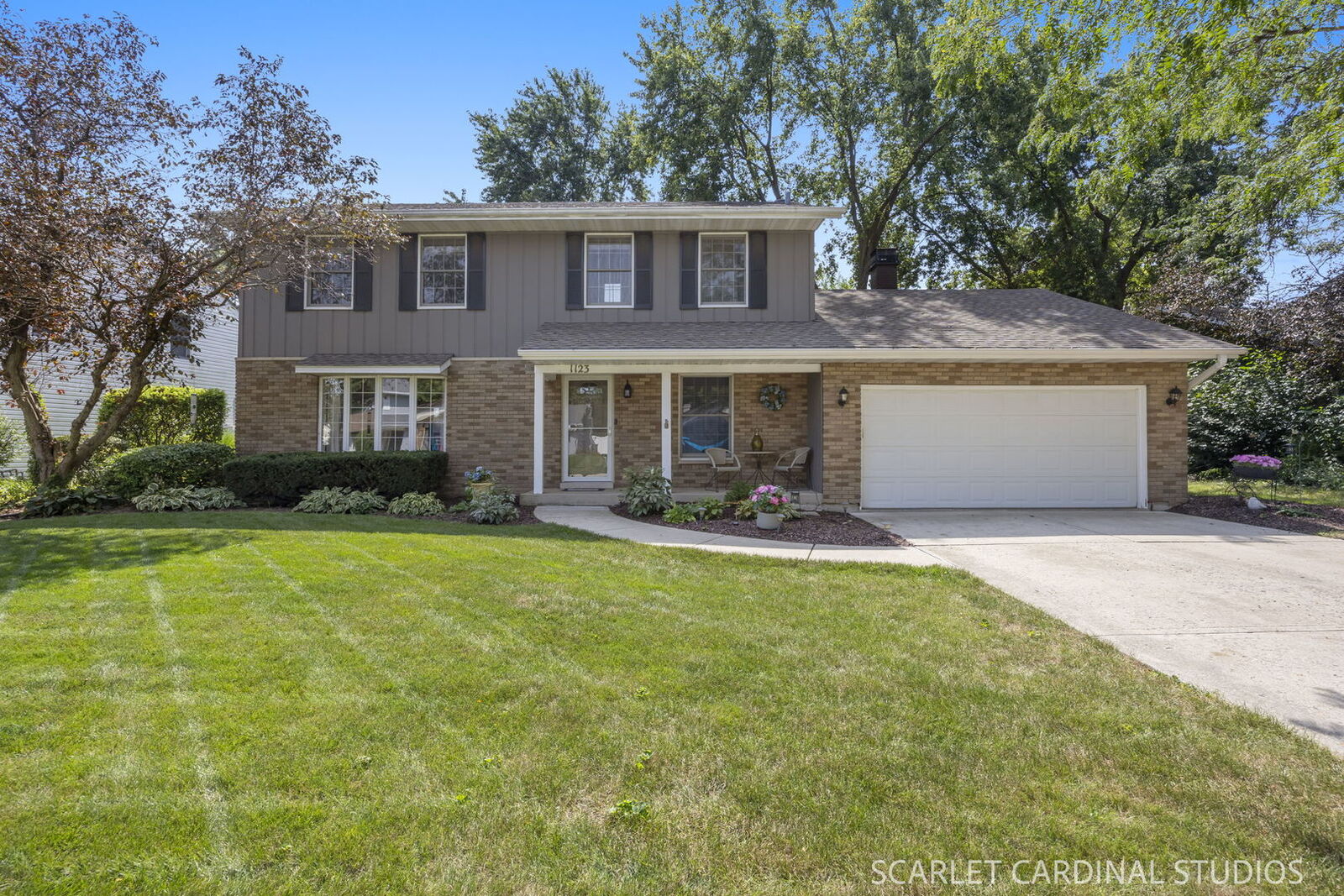 Property Photo: 1123 Moorland Avenue IL 60404