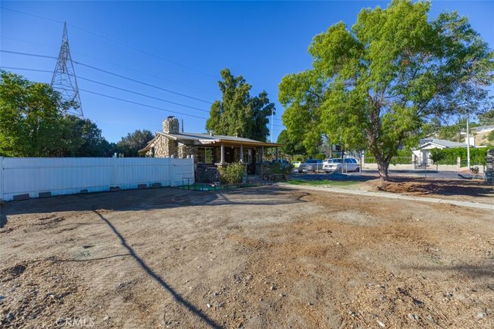 Property Photo: 11103 Allegheny CA 91352
