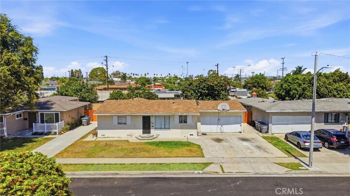 Property Photo:  139 E 229th Street  CA 90745 