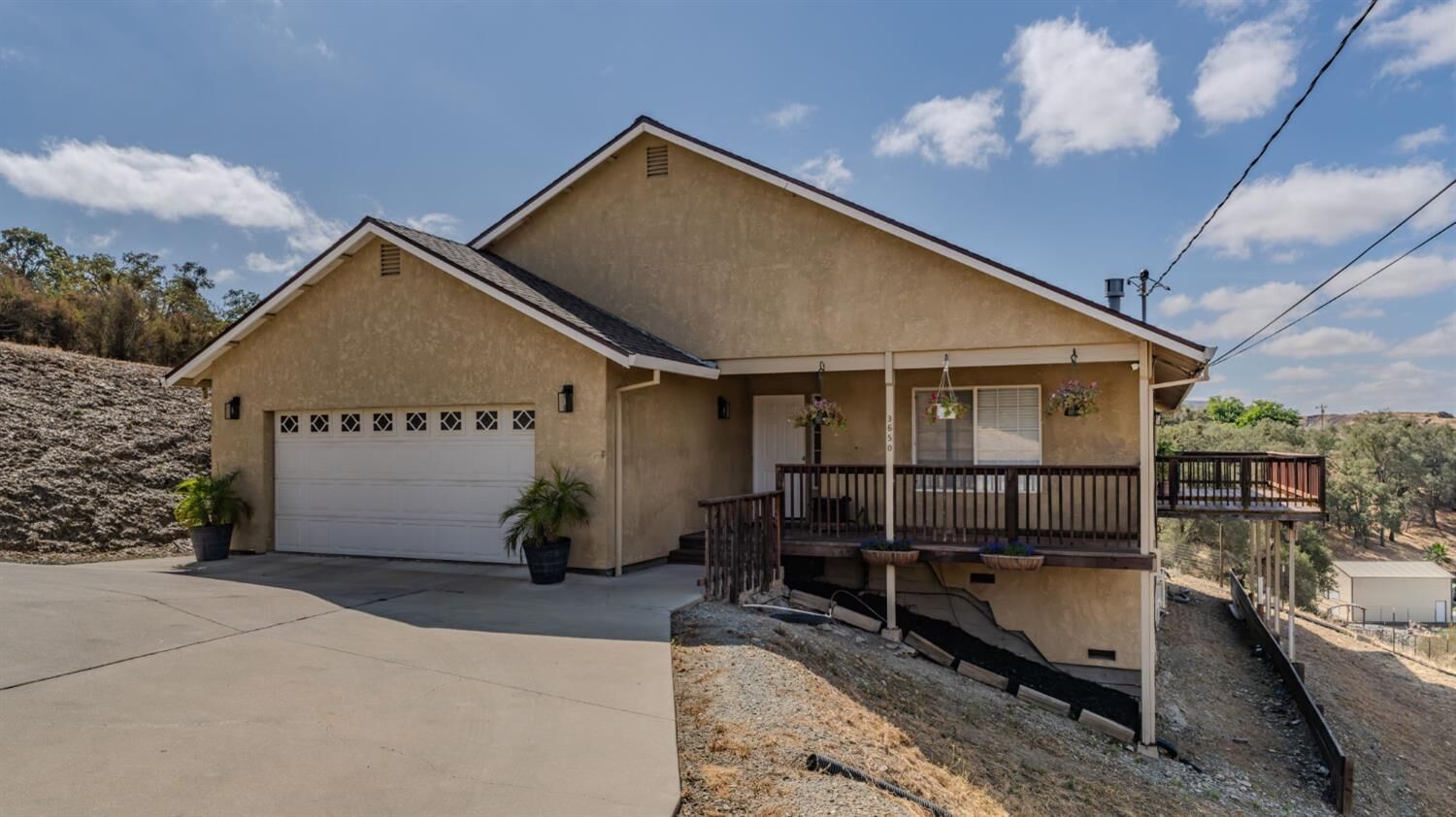 Property Photo:  3650 Delin Way  CA 95252 