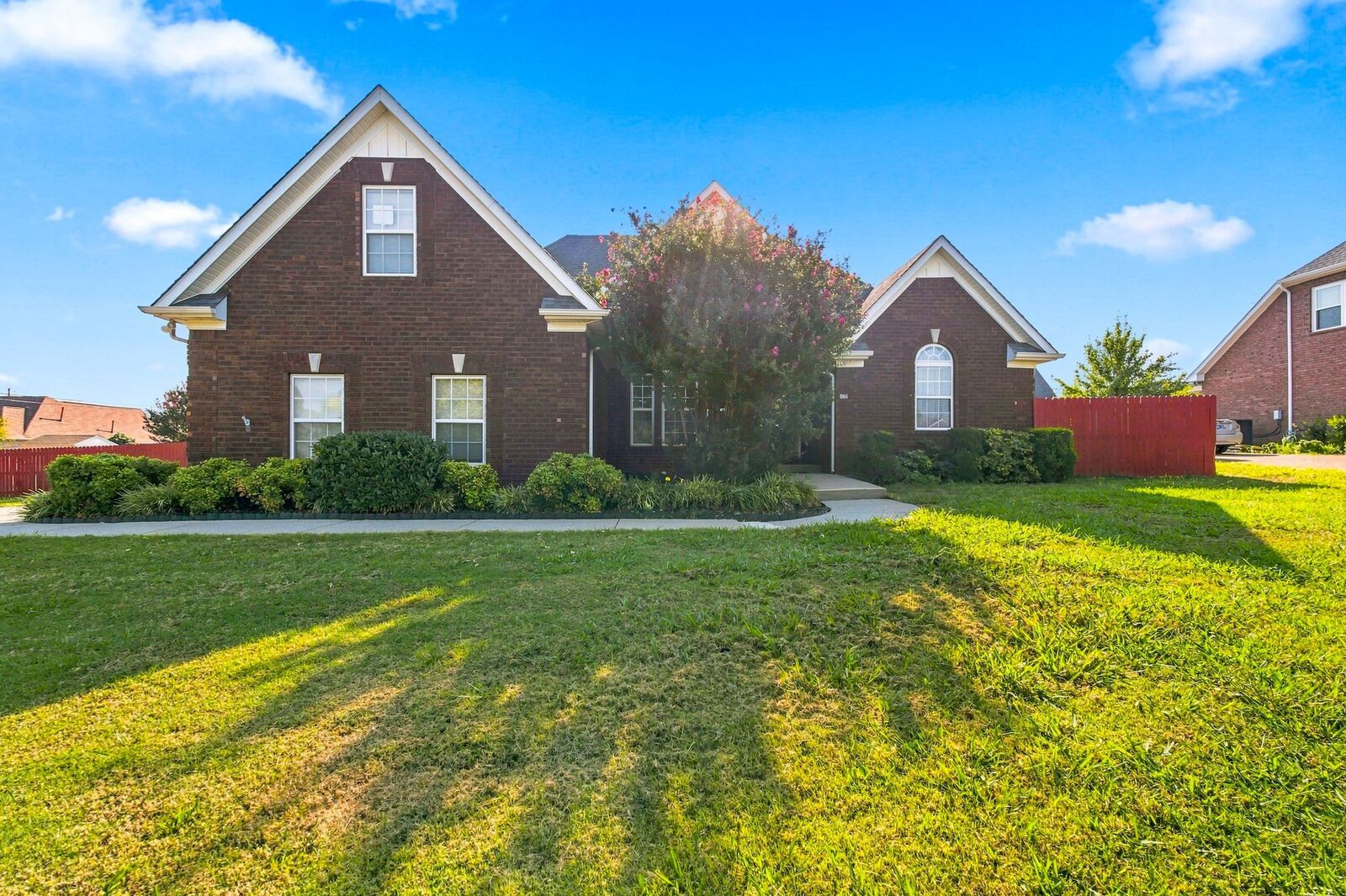 Property Photo:  801 Riata Ct  TN 37167 