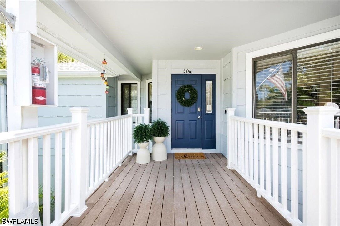 Property Photo: 506 Courtside Drive E201 FL 34105