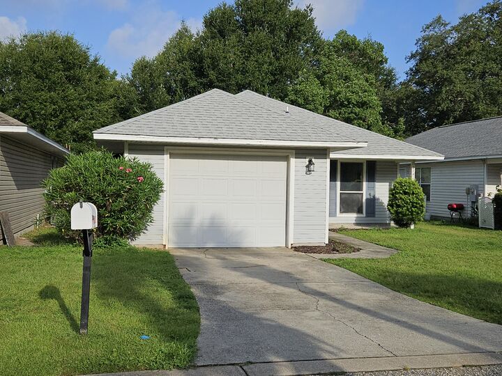 Property Photo: 2787 Bay Club Drive FL 32566