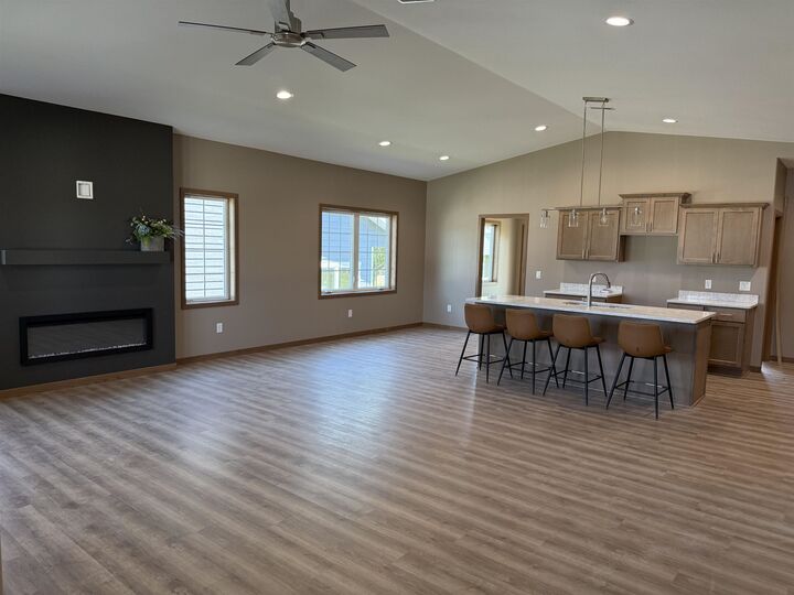 Property Photo:  3305 Stonebrook Ln  NE 68701 