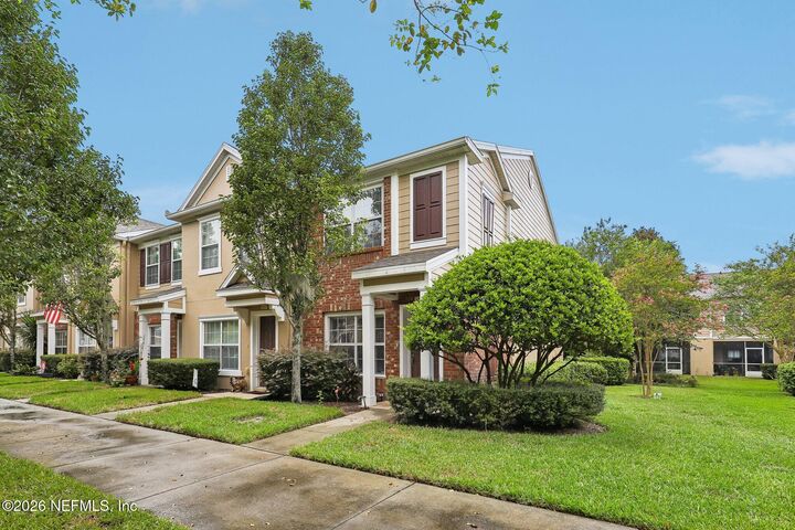 Property Photo:  8109 Summer Palm Court  FL 32256 