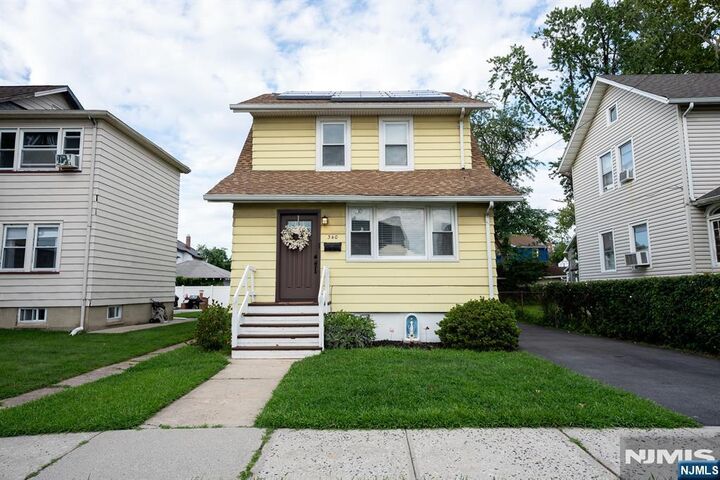 Property Photo:  340 Simons Avenue  NJ 07601 
