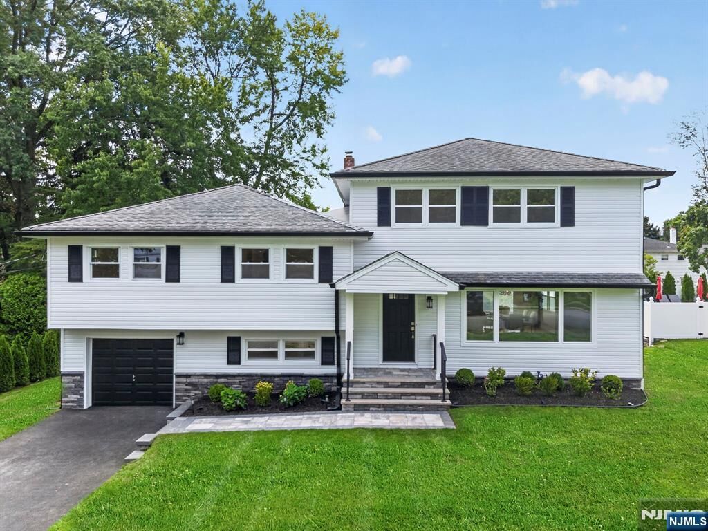 Property Photo:  15 Haussler Terrace  NJ 07013 