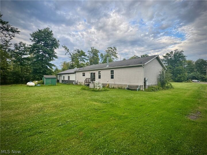 Property Photo:  1886 N Pricetown Road  OH 44412 