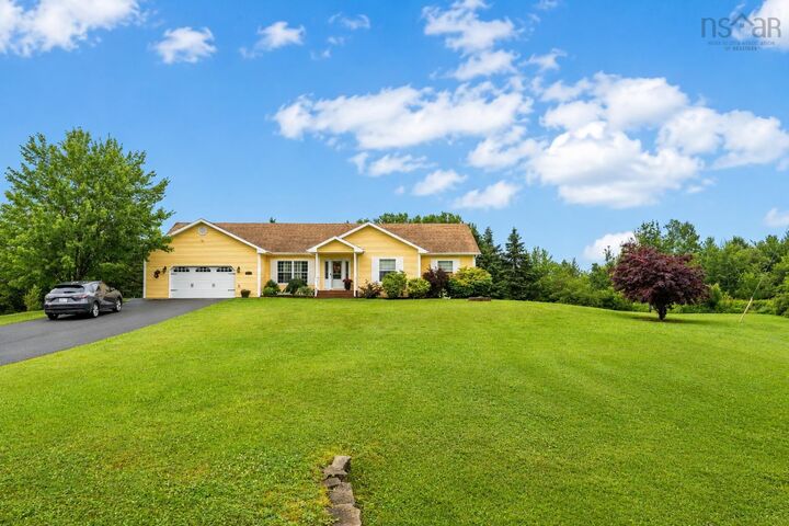 Property Photo:  15 Meadowood Court  NS B1L 0A2 