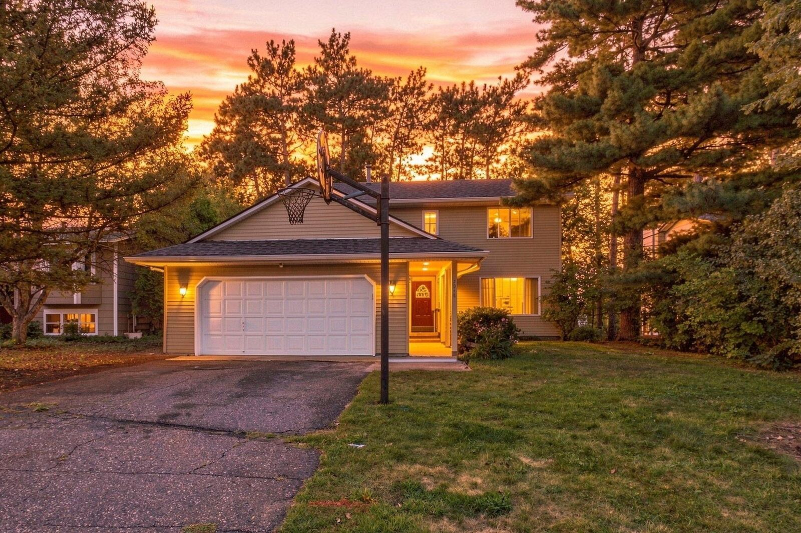 Property Photo:  7018 43rd Street N  MN 55128 
