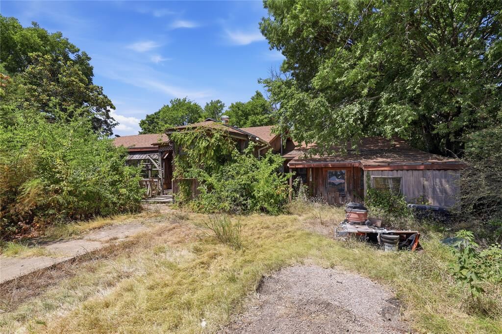 Property Photo:  14026 Fm 128  TX 75432 