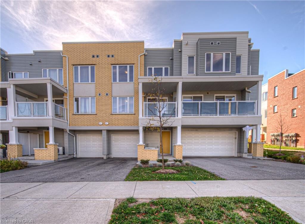 Property Photo:  23 Valencia Avenue  ON N2R 0R7 