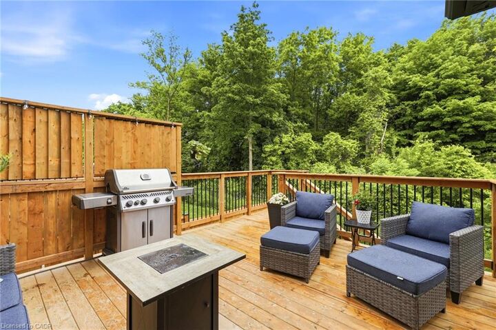 Property Photo:  39 Dunning Way  ON N5R 0P7 