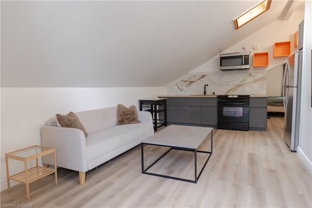 Property Photo:  57 Rupert Court Upper  ON L8W 2Y8 