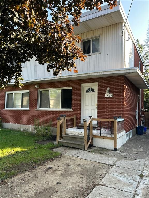Property Photo:  148 Weber Street N A  ON N2J 3H1 