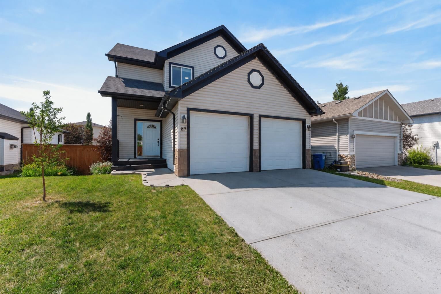 Property Photo:  89 Canals Circle SW  AB T4B 2Z7 