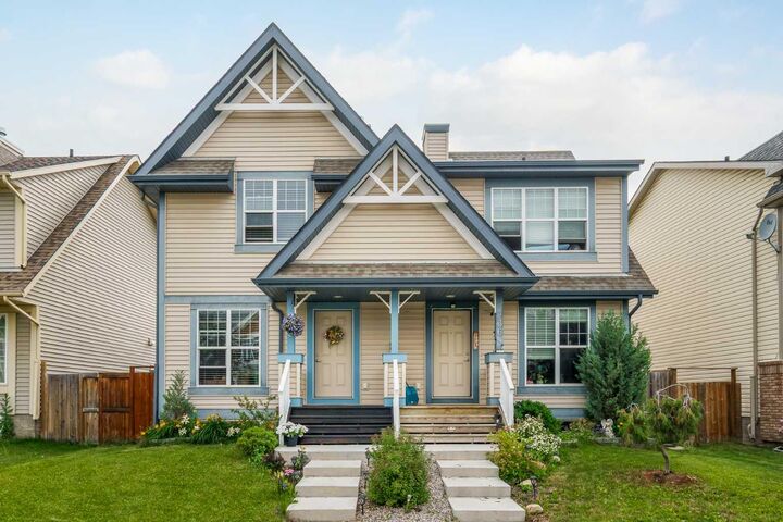 Property Photo:  240 Elgin Meadows Gardens SE  AB T2Z 0M4 