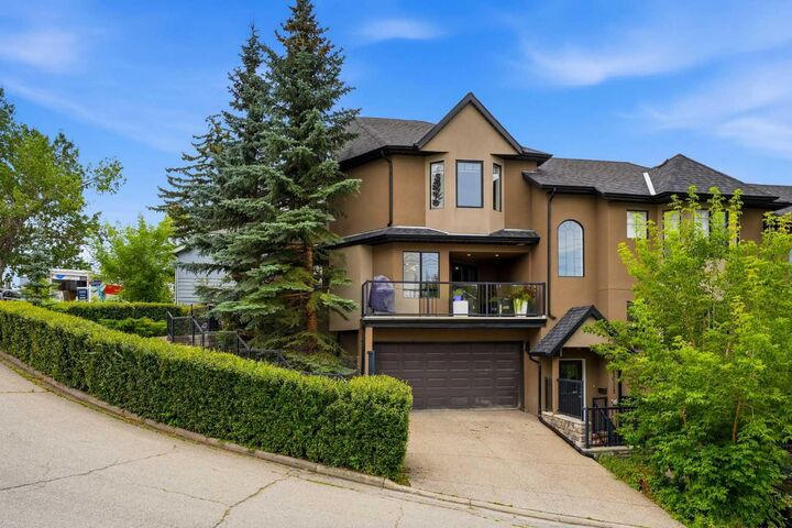 Property Photo:  1619 24 Avenue SW  AB T2T 0Y3 
