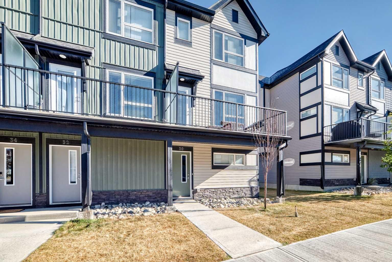 Property Photo:  30 Evanscrest Park NW  AB T3P 1R3 