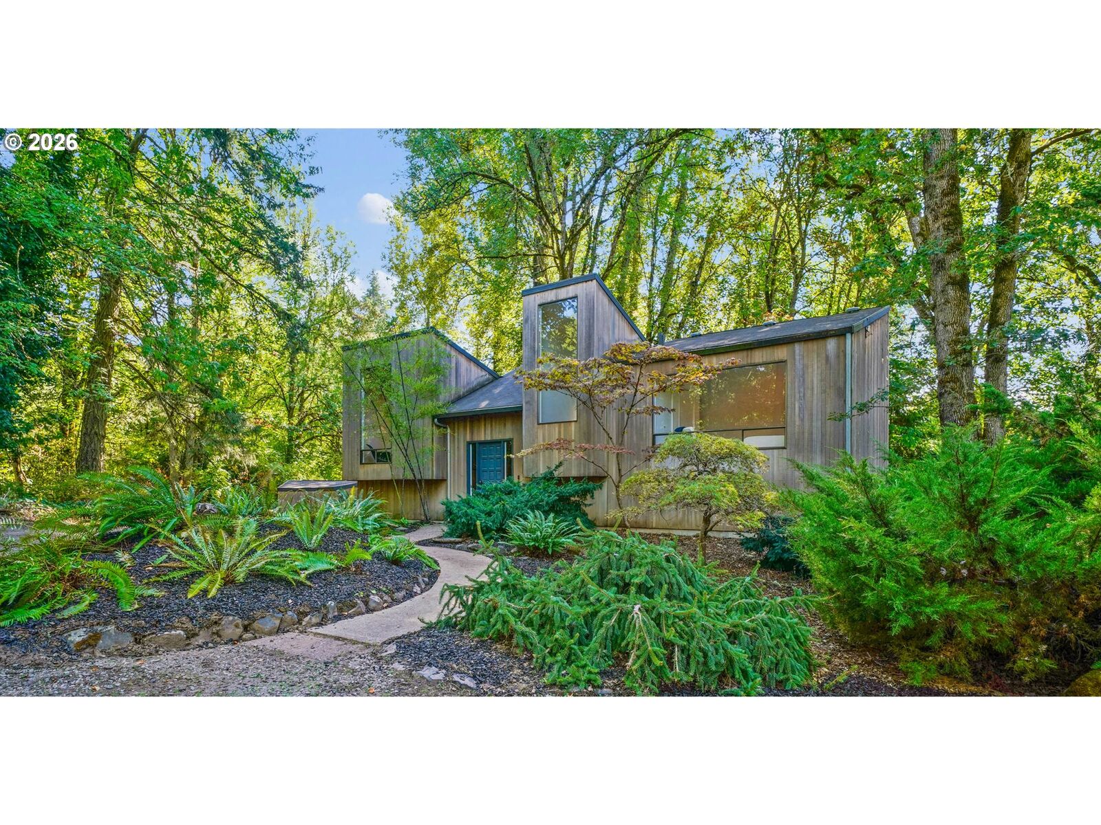 Property Photo: 4298 River Rd S OR 97302